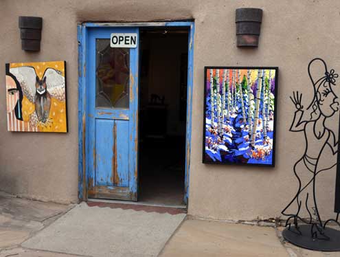 Doors, gardens, art along Santa Fe's Canyon Road - Digging