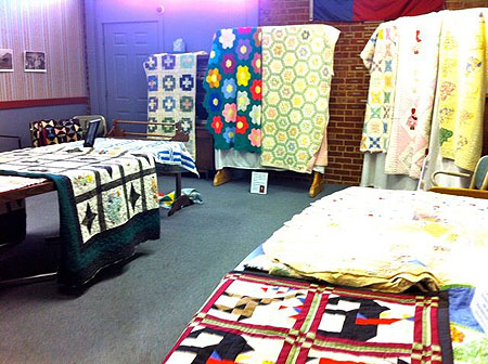 Art and tradition of quilting on display at Bonham Quilt Hop - North ...